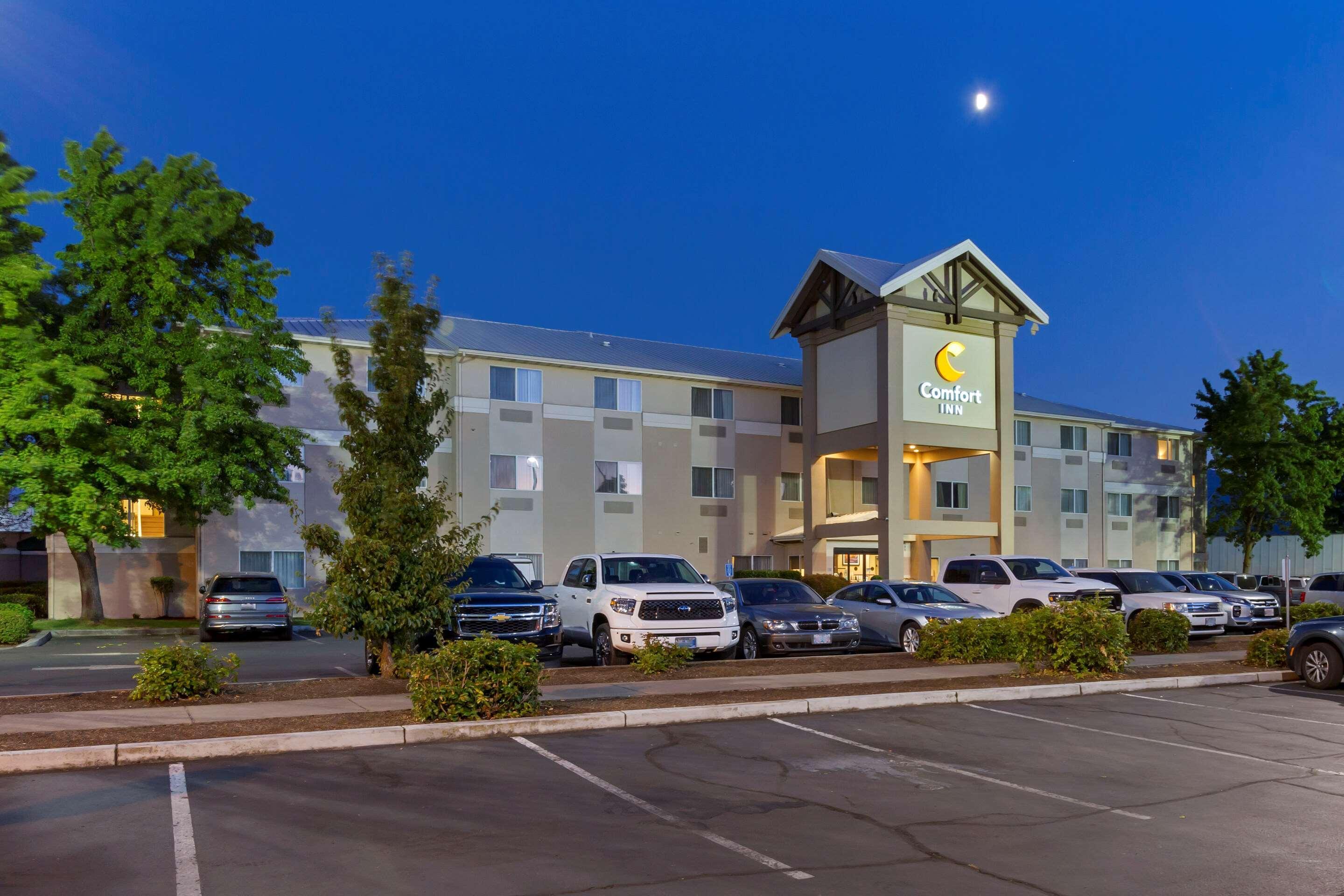 Comfort Inn Medford South Exteriör bild